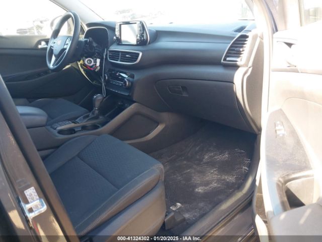 KM8J23A47KU993859 Hyundai TUCSON SE