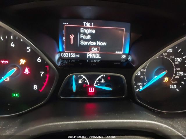 1FADP3K25JL316724 Ford FOCUS SE
