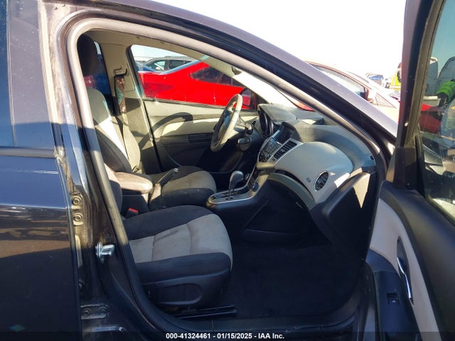 1G1PA5SH0E7105866 Chevrolet Cruze Ls Auto