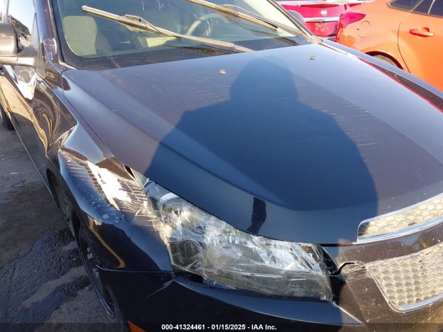 1G1PA5SH0E7105866 Chevrolet Cruze Ls Auto