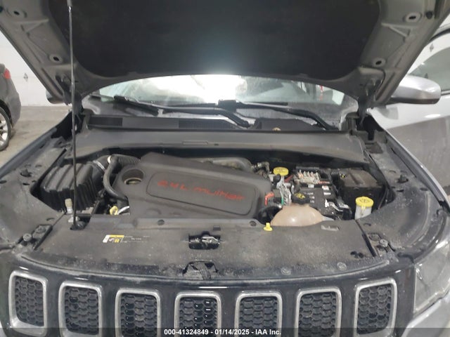 Jeep Compass Latitude 4x4 2018 3C4NJDBBXJT232229 Image 10