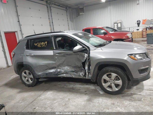 Jeep Compass Latitude 4x4 2018 3C4NJDBBXJT232229 Image 13