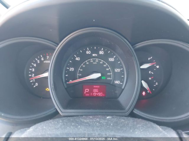 KNADM4A32H6050085 KIA RIO LX