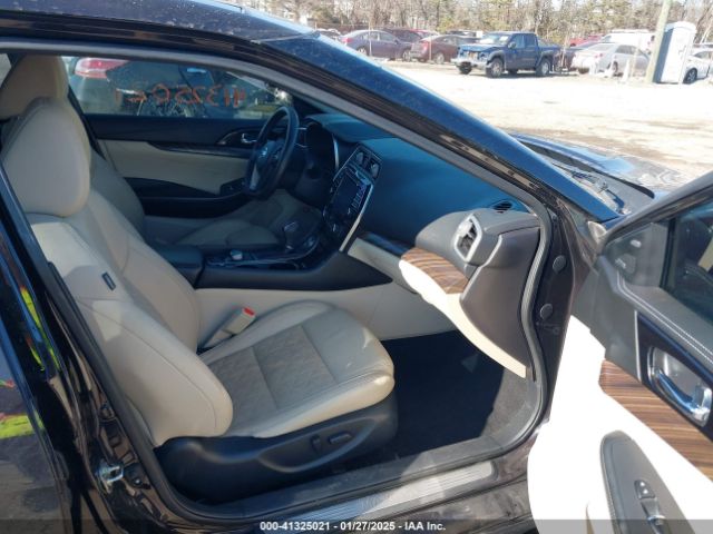 1N4AA6AP3HC375610 Nissan Maxima 3.5 Platinum