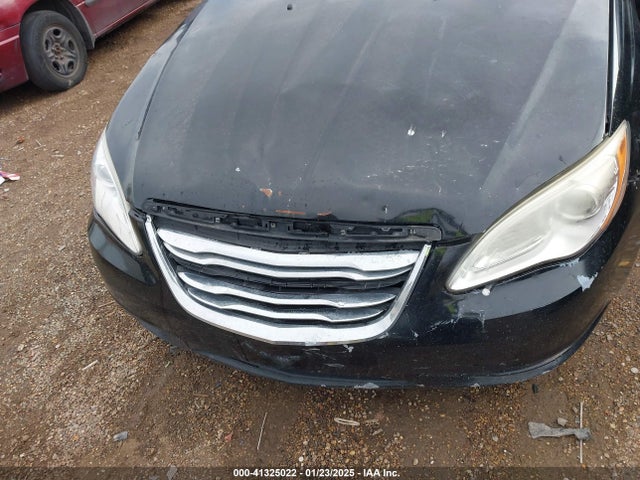 Chrysler 200 LX 2014 1C3CCBAB6EN214098 Image 6