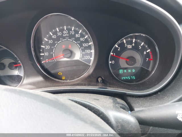 Chrysler 200 LX 2014 1C3CCBAB6EN214098 Image 7