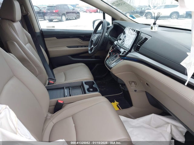 Honda Odyssey Touring 2023 5FNRL6H84PB048916 Image 5