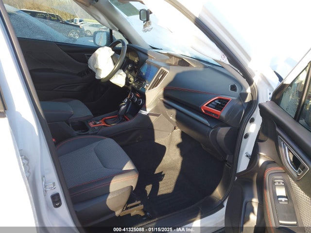 Subaru Forester Sport 2019 JF2SKAKCXKH528358 Image 5