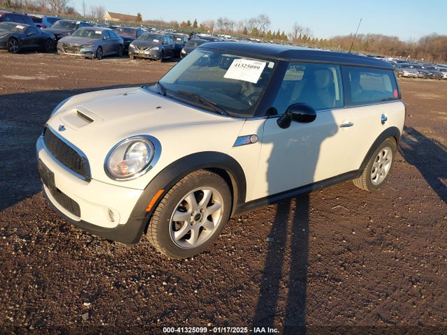 2009 MINI COOPER S CLUBMAN WMWMM33509TP92867 Photo 1