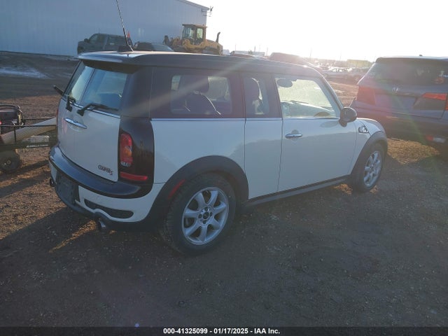 2009 MINI COOPER S CLUBMAN WMWMM33509TP92867 Photo 3