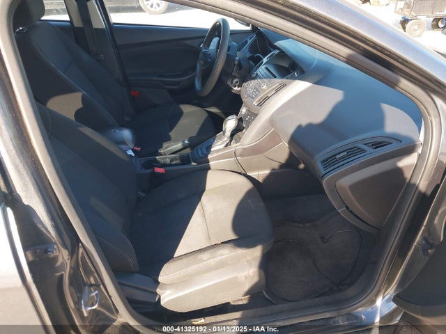 Ford FOCUS SE 2016 1FADP3K21GL399576 Image 5