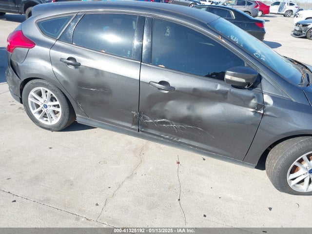 Ford FOCUS SE 2016 1FADP3K21GL399576 Image 6