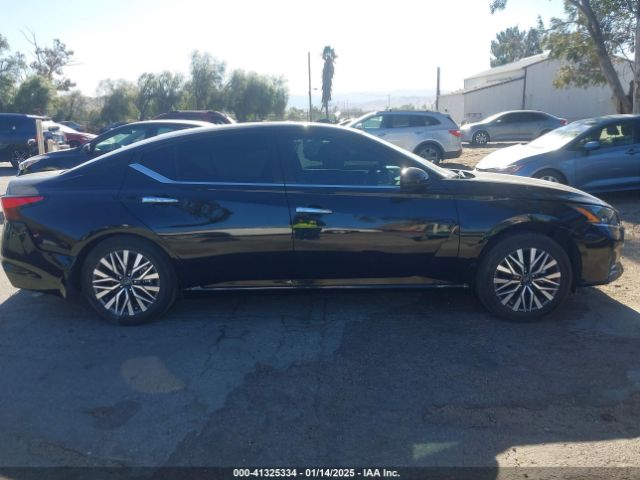 1N4BL4DW5PN400807 Nissan Altima Sv Intelligent Awd