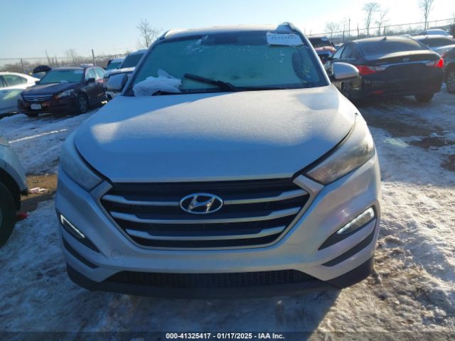 KM8J33A40JU691809 Hyundai TUCSON SEL