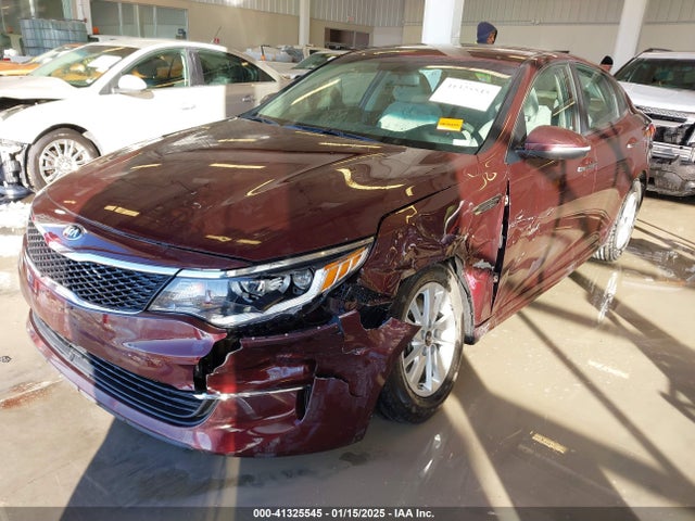 KIA Optima Lx 2018 5XXGT4L35JG197623 Image 2