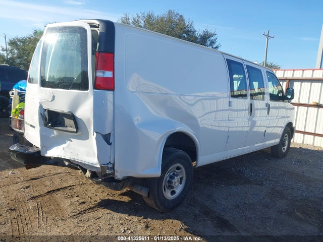 1GCZGHF72N1157617 Chevrolet Express Cargo Rwd 3500 Extended Wheelbase Wt