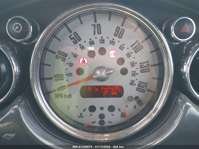 2006 MINI COOPER WMWRF33506TG15783 Photo 6