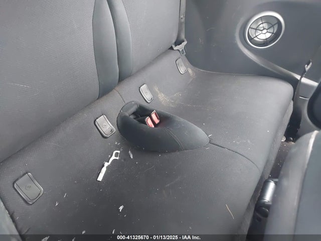 2006 MINI COOPER WMWRF33506TG15783 Photo 7