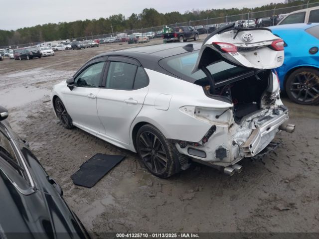 4T1B61HK2KU273564 Toyota CAMRY XSE