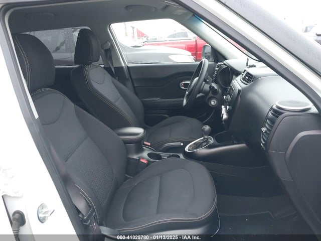 KIA SOUL + 2014 KNDJP3A55E7006757 Image 5