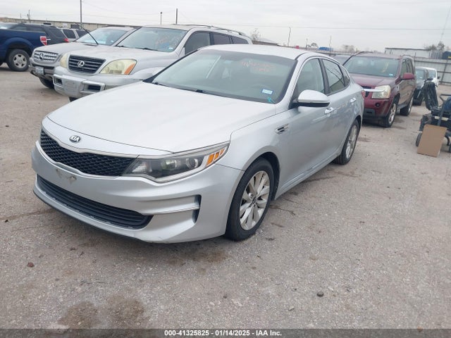 KIA Optima Lx 2017 5XXGT4L37HG173849 Image 2