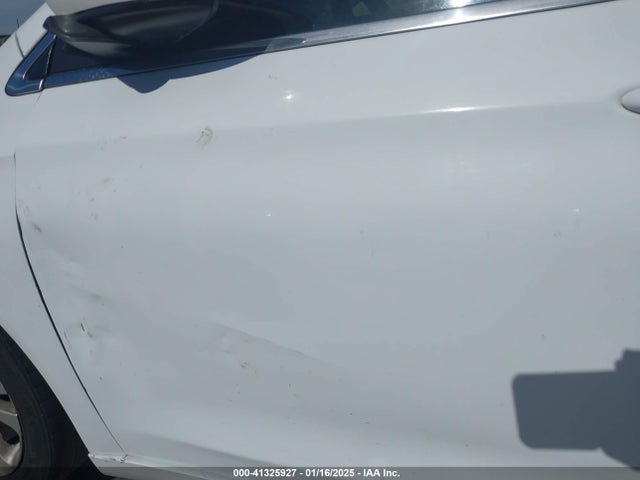 Chrysler 200 Limited 2015 1C3CCCAB8FN612887 Image 12