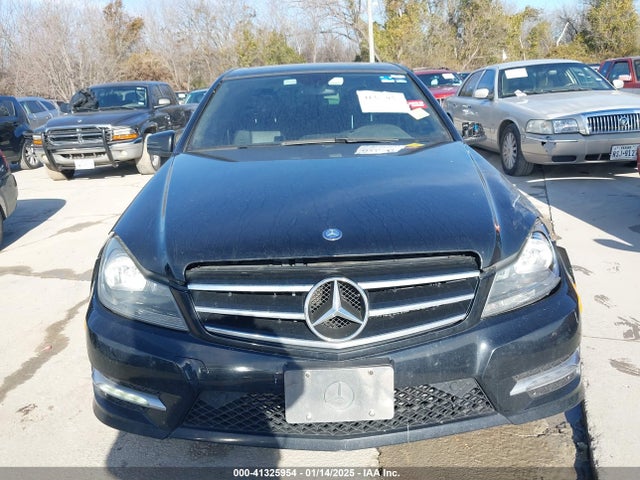 WDDGF4HB2EA965475 Mercedes-Benz C 250 Luxury/sport