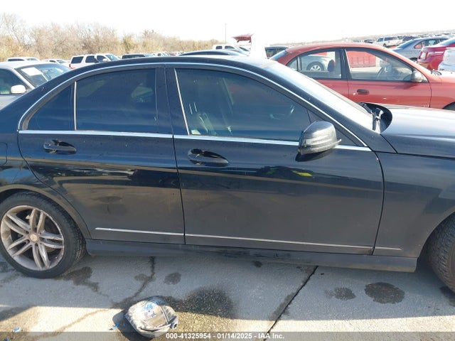 WDDGF4HB2EA965475 Mercedes-Benz C 250 Luxury/sport