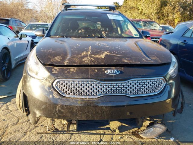 KNDCC3LCXH5070518 KIA NIRO EX