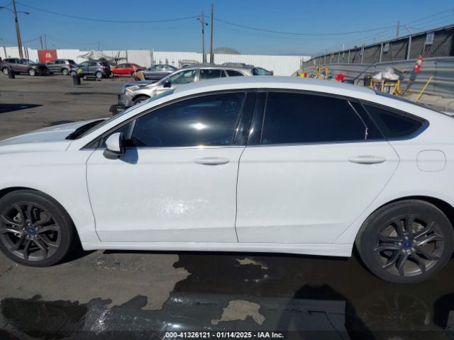 3FA6P0HD6JR211711 Ford FUSION SE