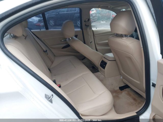 WBA3C3C54EF987037 BMW 320i Xdrive