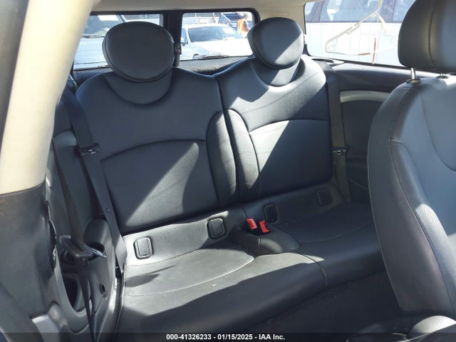 2011 MINI COOPER CLUBMAN WMWZF3C5XBT187633 Photo 7