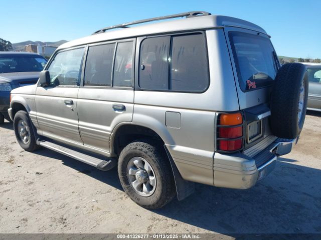 1997 MITSUBISHI MONTERO JA4MR41R3VJ006477 Photo 2