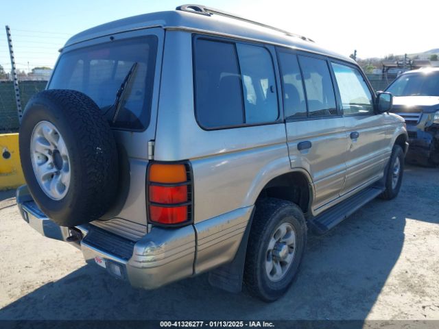 1997 MITSUBISHI MONTERO JA4MR41R3VJ006477 Photo 3