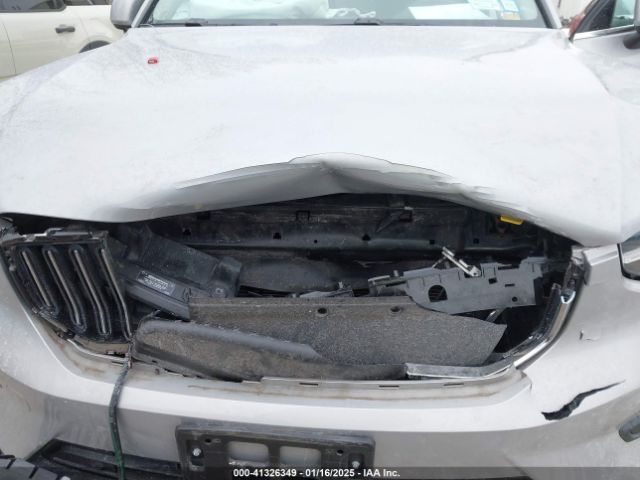2024 VOLVO XC40 YV4L12UK5R2208696 Photo 9