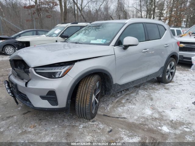 2024 VOLVO XC40 YV4L12UK5R2208696 Photo 1