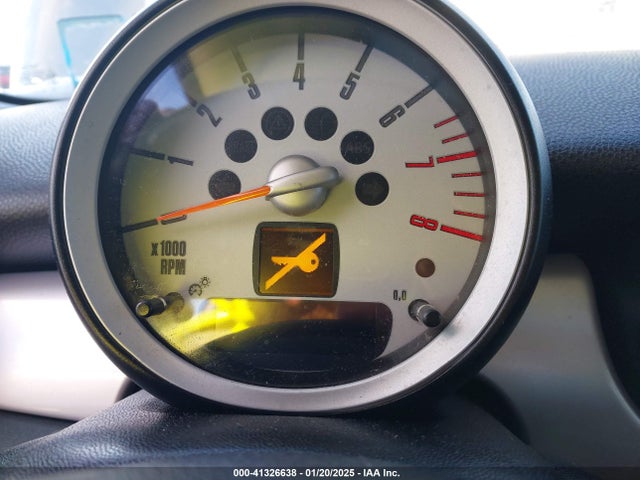 2009 MINI COOPER S WMWMF735X9TV39962 Photo 6