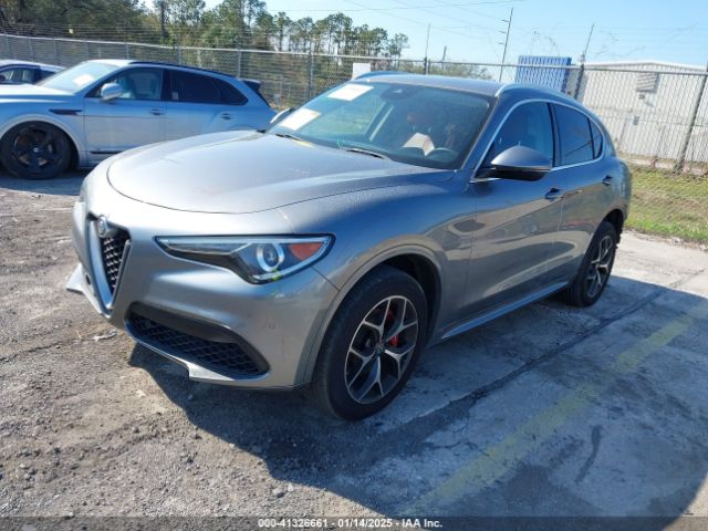 2020 ALFA ROMEO STELVIO ZASPAKBN5L7C75639 Photo 1