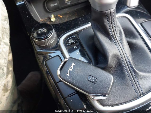 KNDEU2AA3N7315127 KIA SELTOS S