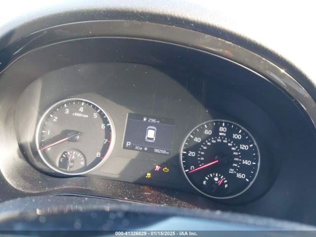 KNDEU2AA3N7315127 KIA SELTOS S