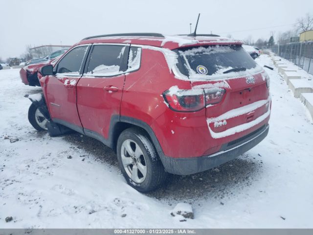 2019 JEEP COMPASS 3C4NJDBB7KT641452 Photo 2