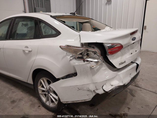 Ford FOCUS SE 2015 1FADP3F26FL350057 Image 6