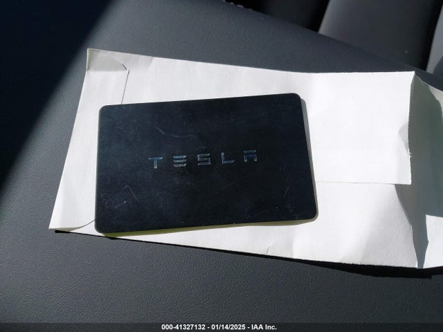 2024 TESLA MODEL Y 7SAYGDEEXRA323691 Photo 10