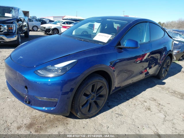 2024 TESLA MODEL Y 7SAYGDEEXRA323691 Photo 1