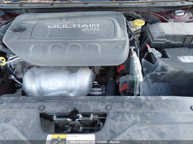 Chrysler 200 Limited 2015 1C3CCCAB2FN697855 Image 10