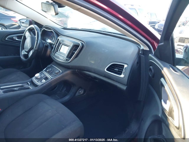 Chrysler 200 Limited 2015 1C3CCCAB2FN697855 Image 5