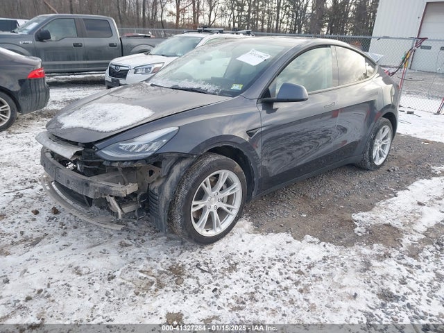 2021 TESLA MODEL Y 5YJYGDEE2MF196122 Photo 1