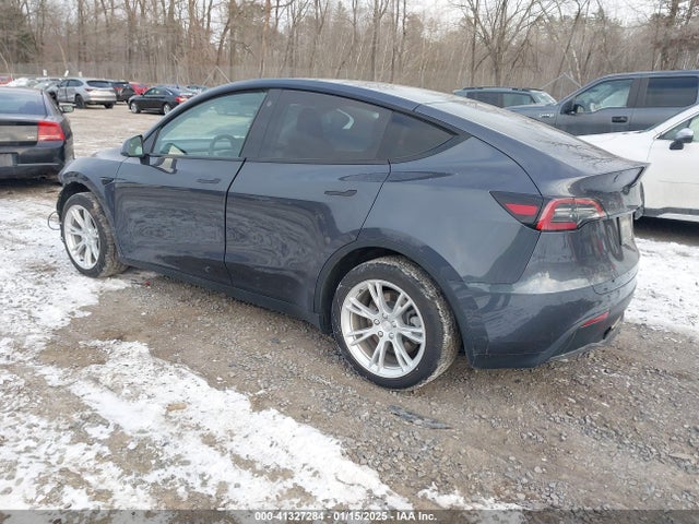 2021 TESLA MODEL Y 5YJYGDEE2MF196122 Photo 2