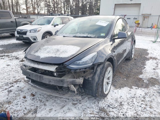 2021 TESLA MODEL Y 5YJYGDEE2MF196122 Photo 5