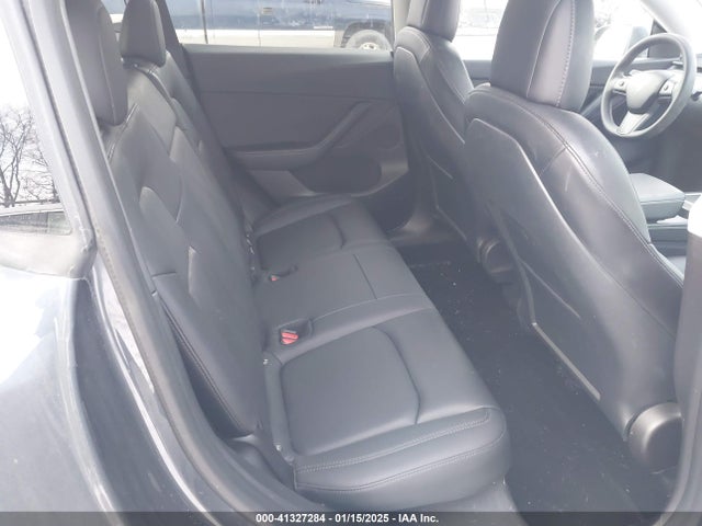 2021 TESLA MODEL Y 5YJYGDEE2MF196122 Photo 7